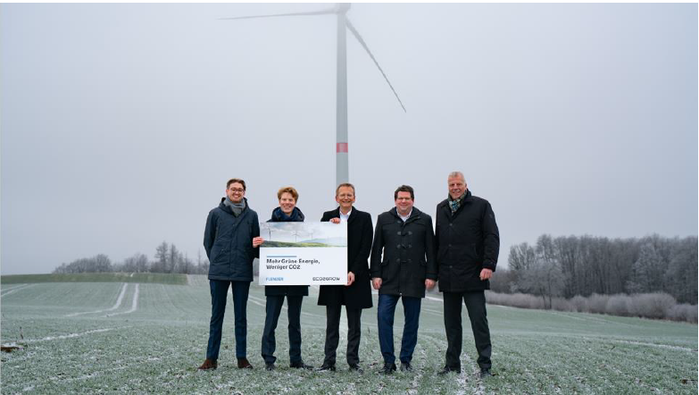 A Power Purchase Agreement (PPA) with Eco2Grow provides green energy directly from wind and solar parks.